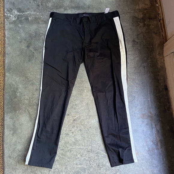 Zara slim fit black pant w/ white stripe on leg - Picture 2 of 3